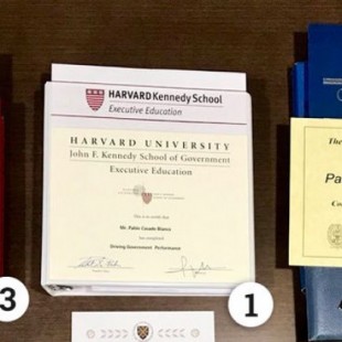 Pablo Casado aprobó todos sus “posgrados” en Harvard, Georgetown y otras universidades con apenas 40 días de clases y si