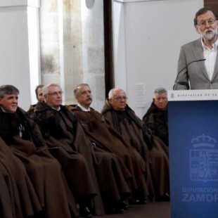 El PP se encomienda al cristo del Amparo: la última muestra de la imagen rancia que hunde al partido de Rajoy