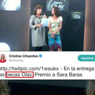 Cristina Cifuentes en 2010: aquí estoy, "en la entrega de becas Olay"