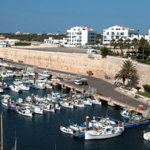 Un chico de 15 años, posible víctima de bullying, se suicida en Menorca tras decir "adiós" en Instagram