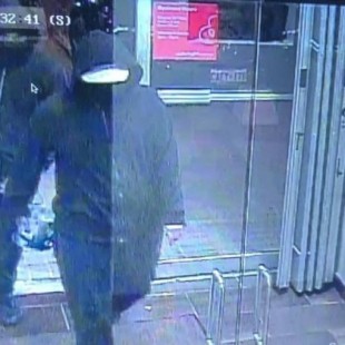 Dos hombres explotan un artefacto dentro de un restaurante indio en Canadá, múltiples heridos [ENG]