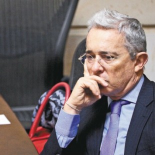 Los cables diplomáticos desclasificados que comprometen a Álvaro Uribe con el narcotráfico