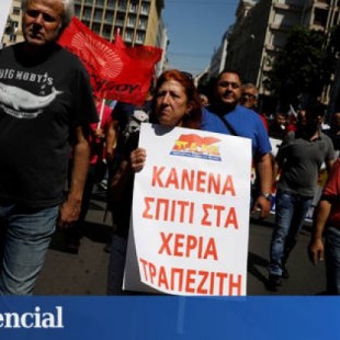 Los griegos se hunden en la miseria... pero ya nadie protesta
