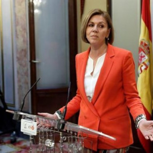 Cospedal acusó a Sáenz de Santamaría de filtrar la dimisión de Rajoy para ser presidenta
