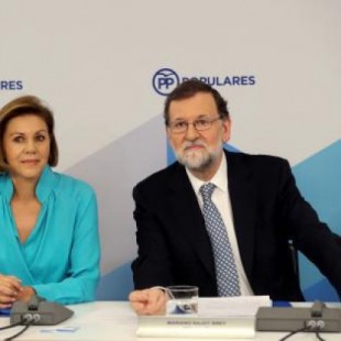 La noche en la que Rajoy, aislado, se negó a coger el teléfono a nadie en La Moncloa