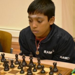El ajedrecista indio Rameshbabu Praggnanandhaa, el segundo Gran Maestro más joven de la historia