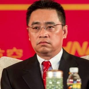 El presidente de la china HNA fallece tras caer por un acantilado al hacerse un selfi