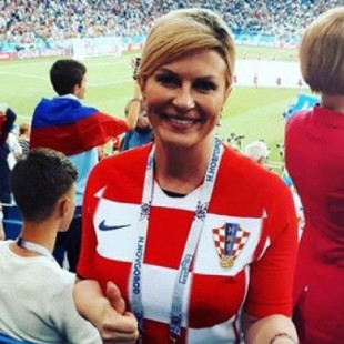 El ejemplo de la presidenta de Croacia: paga sus viajes al Mundial y se descuenta el sueldo
