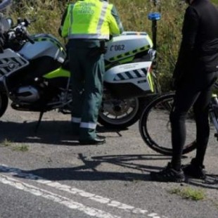 La Guardia Civil denuncia a dos ciclistas que dieron positivo en el control de alcoholemia