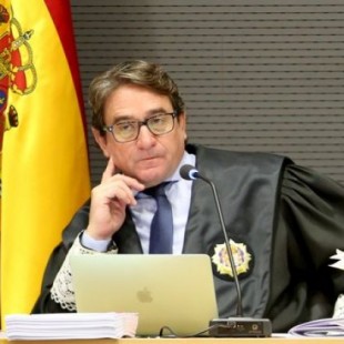 La Audiencia de Las Palmas ordena entrar en el despacho del juez Alba y retirarle todas las causas pendientes
