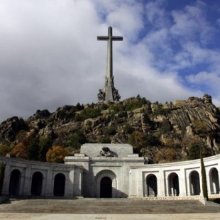 El prior del Valle de los Caídos se presentó en las listas de Falange Española Independiente en dos elecciones