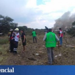 Un avión de pasajeros se estrella en el norte de México