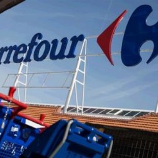 Carrefour renuncia a perseguir morosos: vende 248M en préstamos fallidos a Kruk