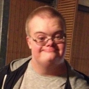 Eric, un chico con síndrome de Down, tiroteado hasta la muerte por la policía en Estocolmo [SE]