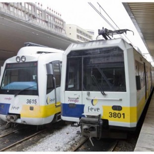 Los pasajeros del FEVE en León se niegan a viajar: 45 grados dentro del tren