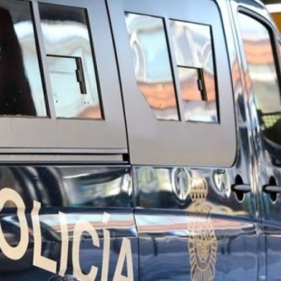 La policía local de Benidorm detiene a un inspector jefe de antidisturbios de Valencia tras un incidente con un taxista