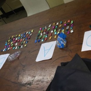 Encuentran cocaína en chalecos antibalas de la Brigada Antidrogas de La Matanza