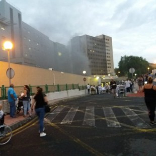 Todo el personal y los pacientes de urgencias, evacuados por un incendio en La Candelaria en Tenerife