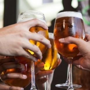 Los amos de la cerveza en España: cuatro familias controlan el 93% de la producción