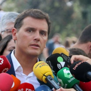 Albert Rivera anuncia que Cs no apoyará el decreto ley para exhumar a Franco