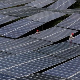 La UE pondrá fin a los controles de importación de paneles solares chinos en septiembre