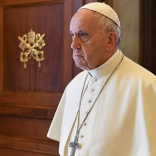 Un ex alto cargo del Vaticano acusa al papa Francisco de encubrir abusos sexuales