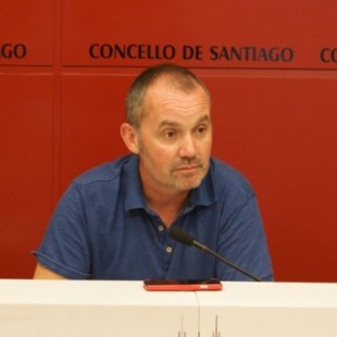 Xan Duro, concejal de En Marea, iniciará acciones legales tras publicarse que se había autoanulado una multa