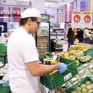Consumo: El precio de la fruta se hunde en el campo y se dispara en el supermercado