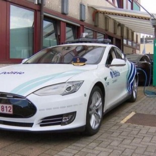 La policía de Bélgica no está cargando sus Tesla Model S con un generador diésel