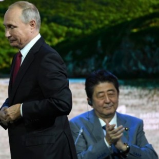 Putin propone a Japón firmar un tratado de paz en 2018 "sin condiciones"