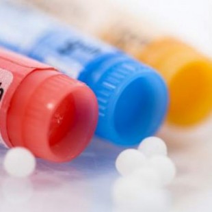 Un padre, científico del CSIC, denuncia a una pediatra de la sanidad pública que recetó homeopatía a su hijo