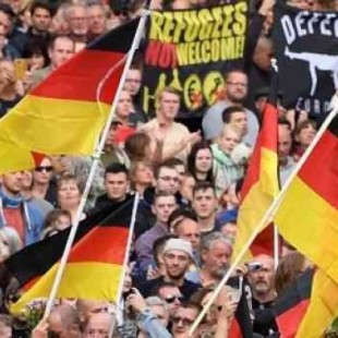 Cinco meses de cárcel por hacer el saludo nazi en una manifestación en Alemania