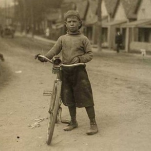 Mensajeros adolescentes en bicicleta, 1908-1917