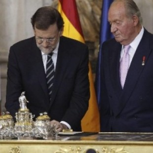 Rajoy usó la misma técnica que hoy critica el PP para el aforamiento exprés del rey