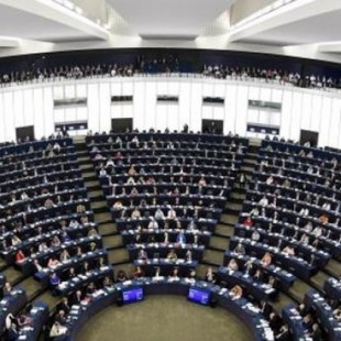 El Parlamento Europeo insta a España, Francia, Alemania y el Reino Unido a que dejen de vender armas a Arabia Saudí
