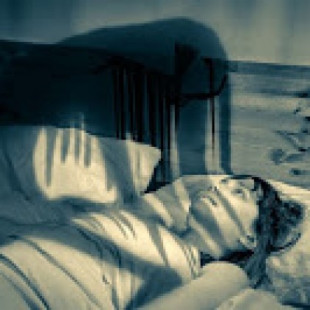 La parálisis del sueño, la espeluznante experiencia del duermevela