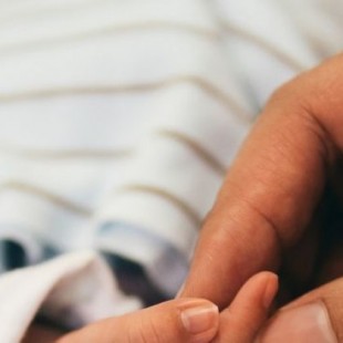 Los nuevos permisos de paternidad: 16 semanas en 2021, intransferibles pero simultáneos entre ambos progenitores