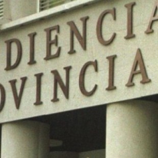 Cárcel e inhabilitación para un médico en Galicia que accedió sin permiso a un historial