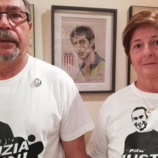 Juicio por la muerte de Iñigo Cabacas: "La Ertzaintza mató a nuestro hijo y luego nos vigiló a nosotros"
