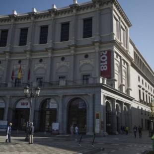 El Teatro Real pide trabajar gratis para una ópera con entradas a más de 200 euros