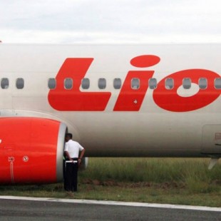 Un avión de la compañía Lion Air se estrella en el mar de Java, en Indonesia