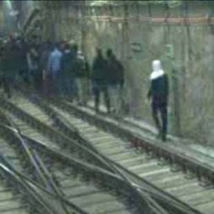 Dos policías nacionales, agredidos por un grupo de 46 grafiteros en el metro de Madrid