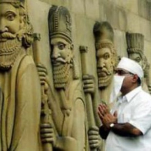 Zoroastrismo: La comunidad Parsi de la que era miembro Freddie Mercury