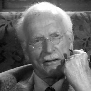 La legendaria entrevista de Carl G. Jung en la BBC, completa y subtitulada