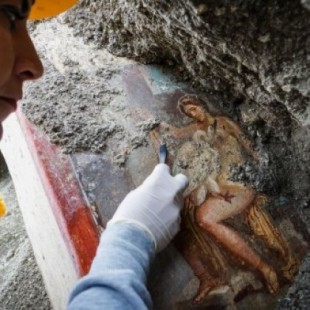 Descubren en Pompeya una escena de "gran sensualidad" del mito griego de Leda y el cisne