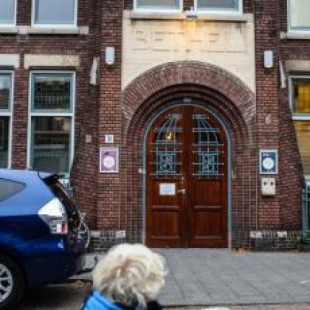 Iglesia holandesa lleva 27 días de servicios religioso ininterrumpido para evitar una deportación [ENG]
