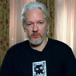 Julian Assange acorralado