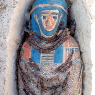 Egipto anuncia el descubrimiento de ocho momias en Dahshur
