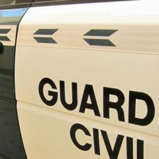 La Guardia Civil asalta y encañona por error a una madre y su hijo en su casa de Manises