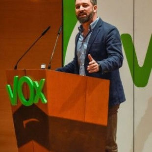 Vox lanza una campaña contra Vozpópuli por revelar su presunta estafa con la lotería